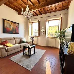 Appartamento Luxurious View On Santa Croce, Firenze